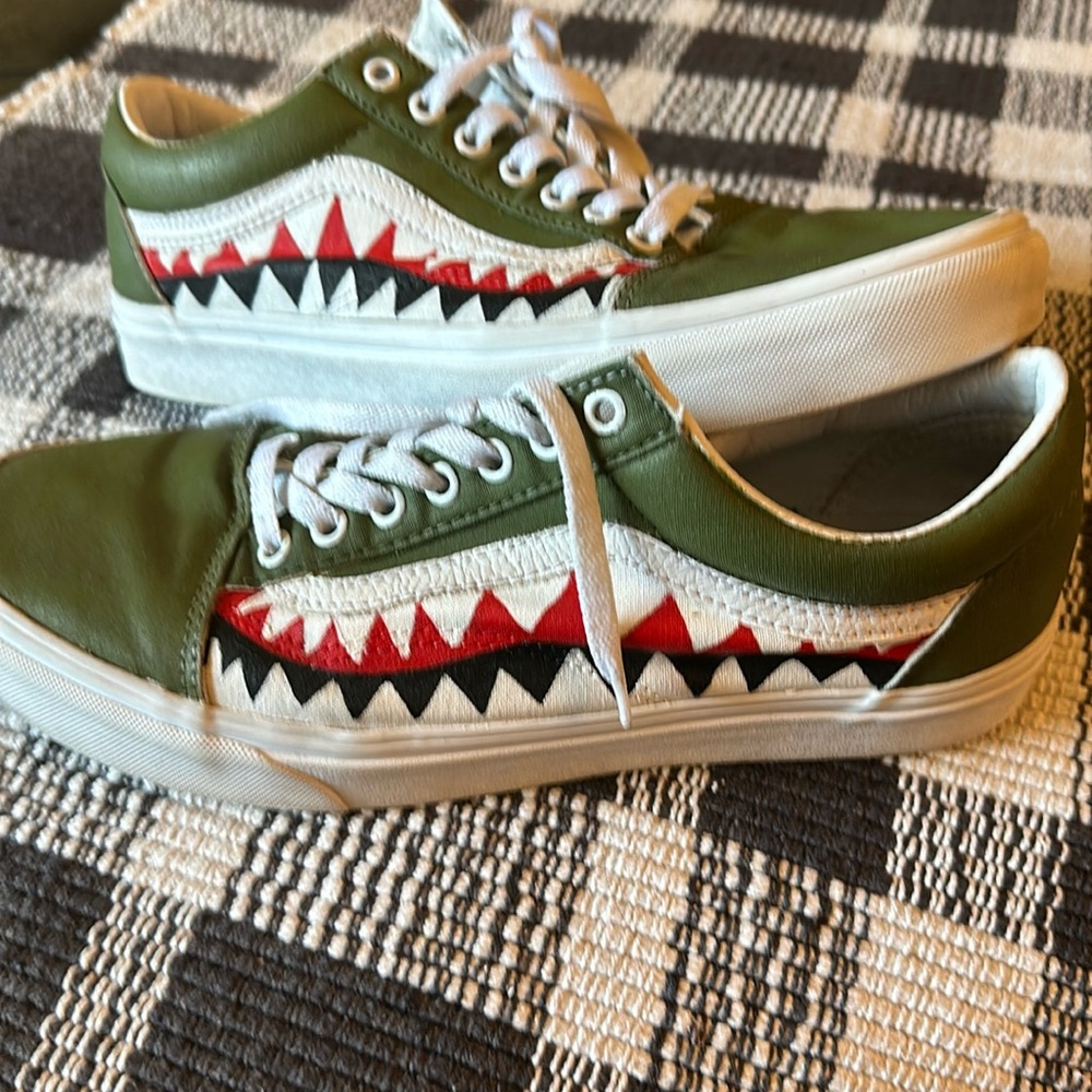 Vans Bape vintage customized shoe like new condition